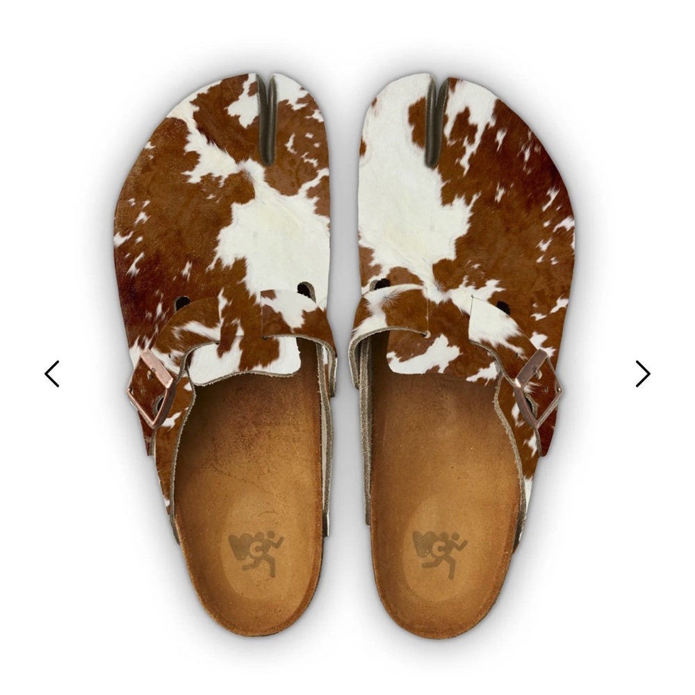 Unisex Cowhide Pattern Loafers M8/W10